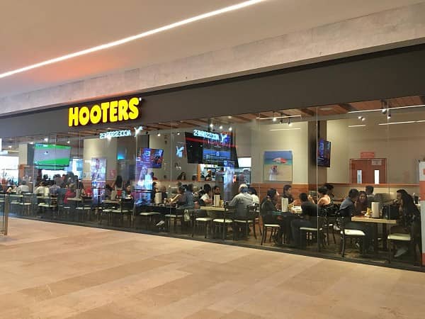 Hooters Opens Latest Mexico Location in Puerta la Victoria