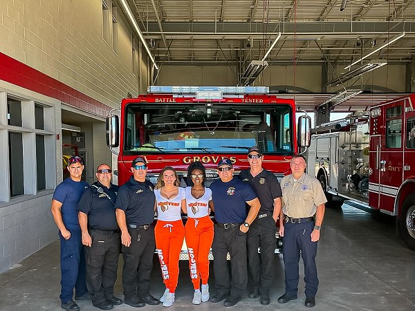 Hooters Celebrates First Responders with “Buy 10, Get 10” Wing Offer Oct. 28