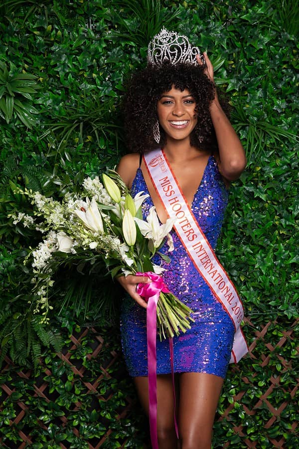 Briana Smith Crowned 2019 Miss Hooters International